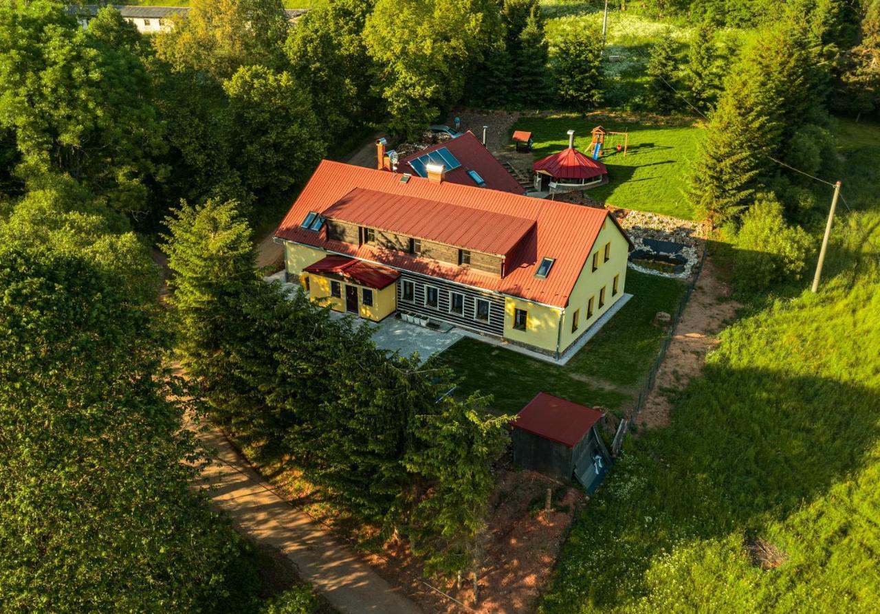 Chalupa Krenov 62 Bernartice  Екстер'єр фото